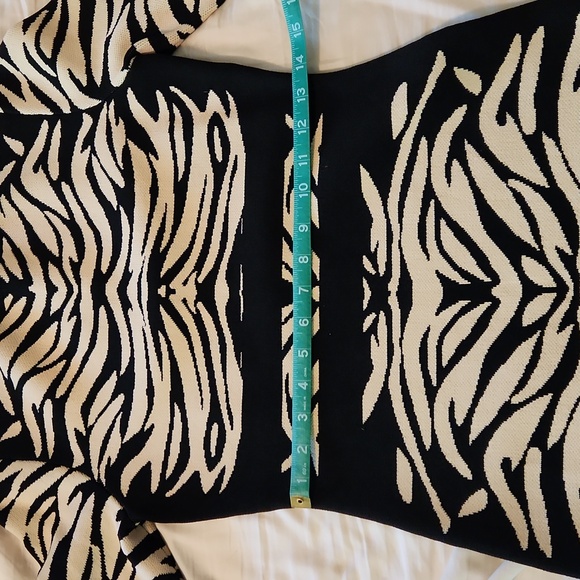 Tiger stretch sweater dress - Picture 6 of 6